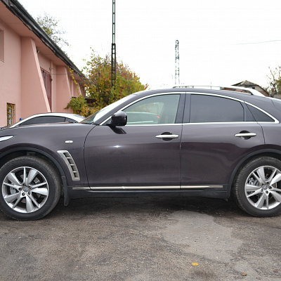 Infiniti FX 379
